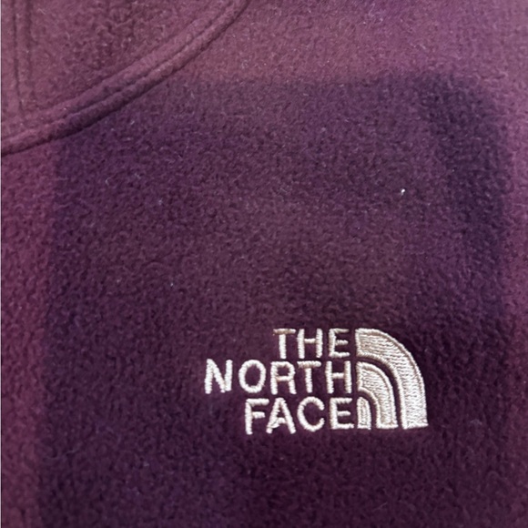 The North Face Women's Ski Jacket - Burgundy - Picture 3 of 9